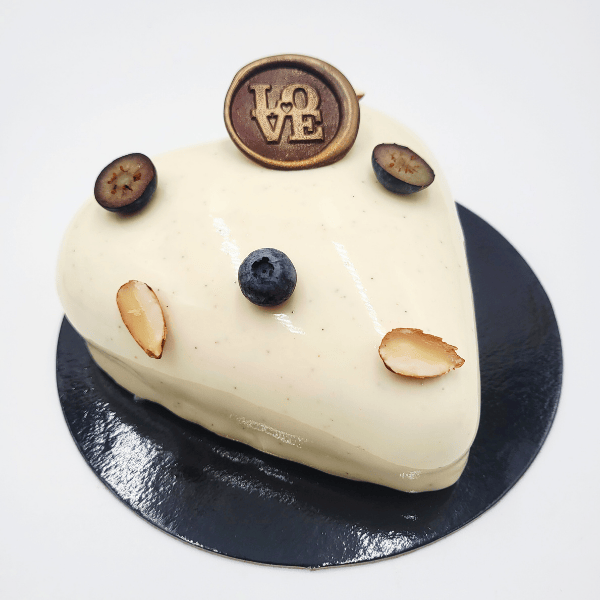 L'Entremet du moment: Vanille, cassis-myrtille et marrons. – Image 6