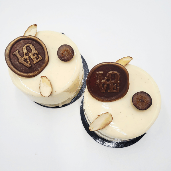 L'Entremet du moment: Vanille, cassis-myrtille et marrons. – Image 5